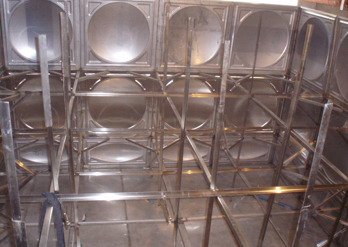 方形不锈钢保温水箱5.jpg